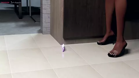 Put him in his place (GTS VORE ANIMATION)