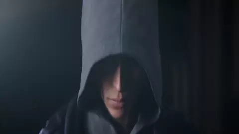 Lara talks to her therapist