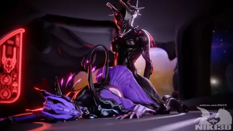 Two Valkyr Warframes vibing (tail version)