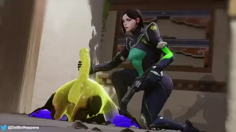 [Valorant] Viper taking care of wingman