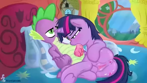 Twilight Blowjobing Spike