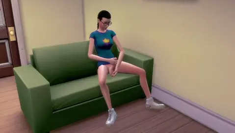 Futanari is alone at home !