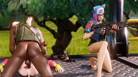 Lynx helps out Rox for her turn with Jamal. [Frolich]