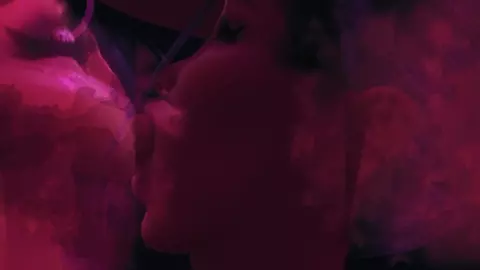 (Sims 4) Brasi & Amunet Holiday Inn Session Pt. 2