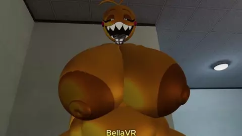 Hyper toy chica