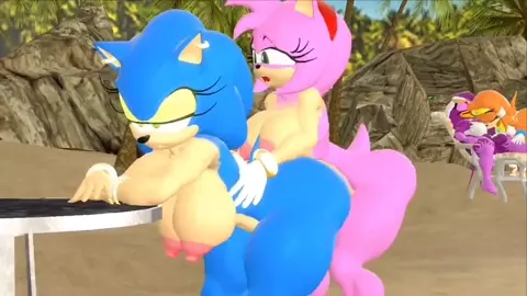 Amy fucking Sonica