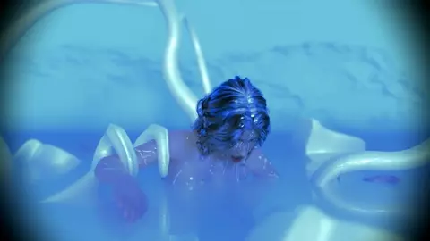 FGGB 71 Heavy Metal scene redo