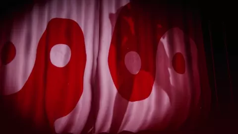 Krag - Reimu Silhouette Strip - Loveit?